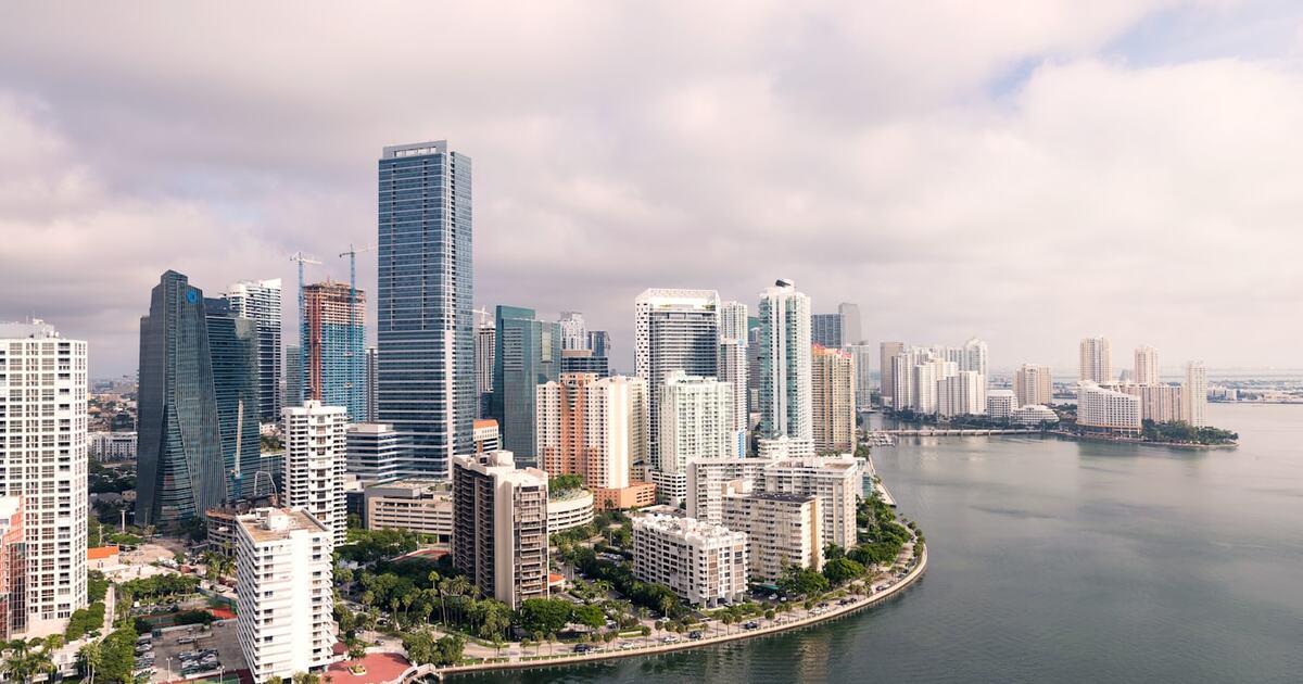 E-commerce Development in Miami (2026): Costs, Platforms & Conversion Standards