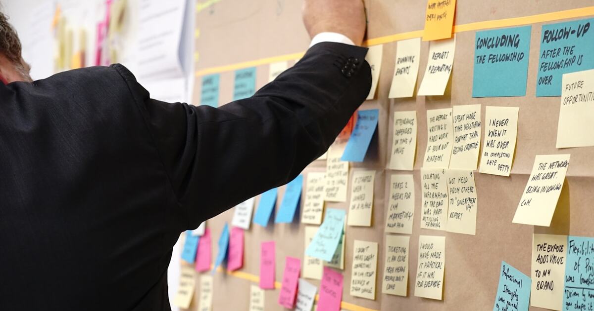 Pillar Pages and Topic Clusters: The Content Structure That Builds Topical Authority in 2026